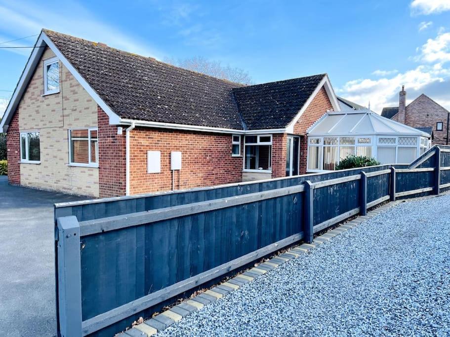 5-Bedroom Cottage In Healing, Grimsby Dış mekan fotoğraf