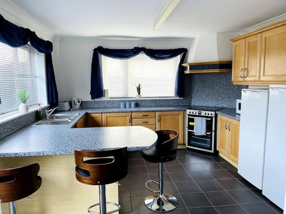 5-Bedroom Cottage In Healing, Grimsby Dış mekan fotoğraf