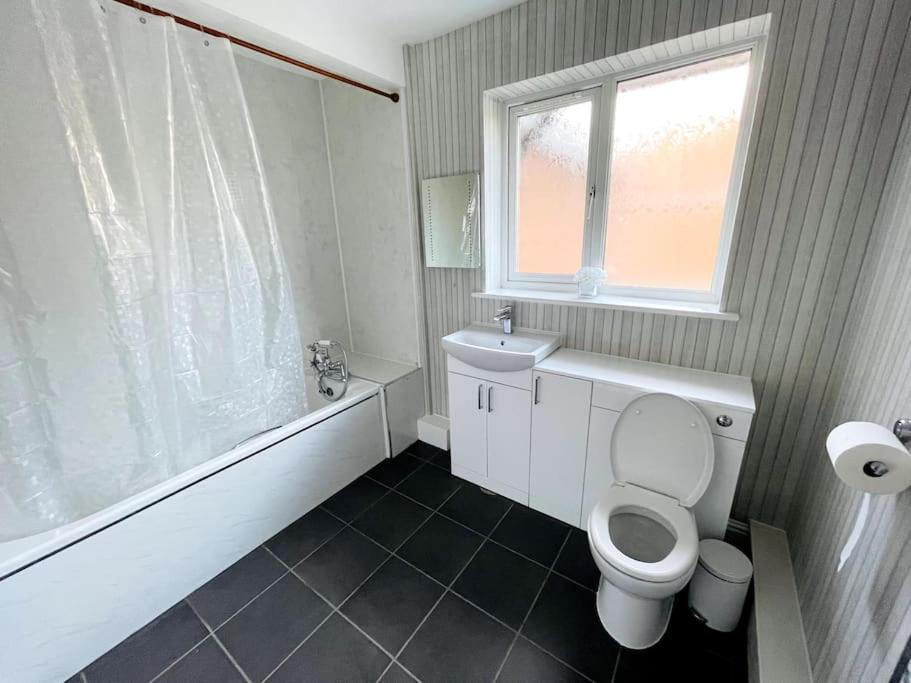 5-Bedroom Cottage In Healing, Grimsby Dış mekan fotoğraf